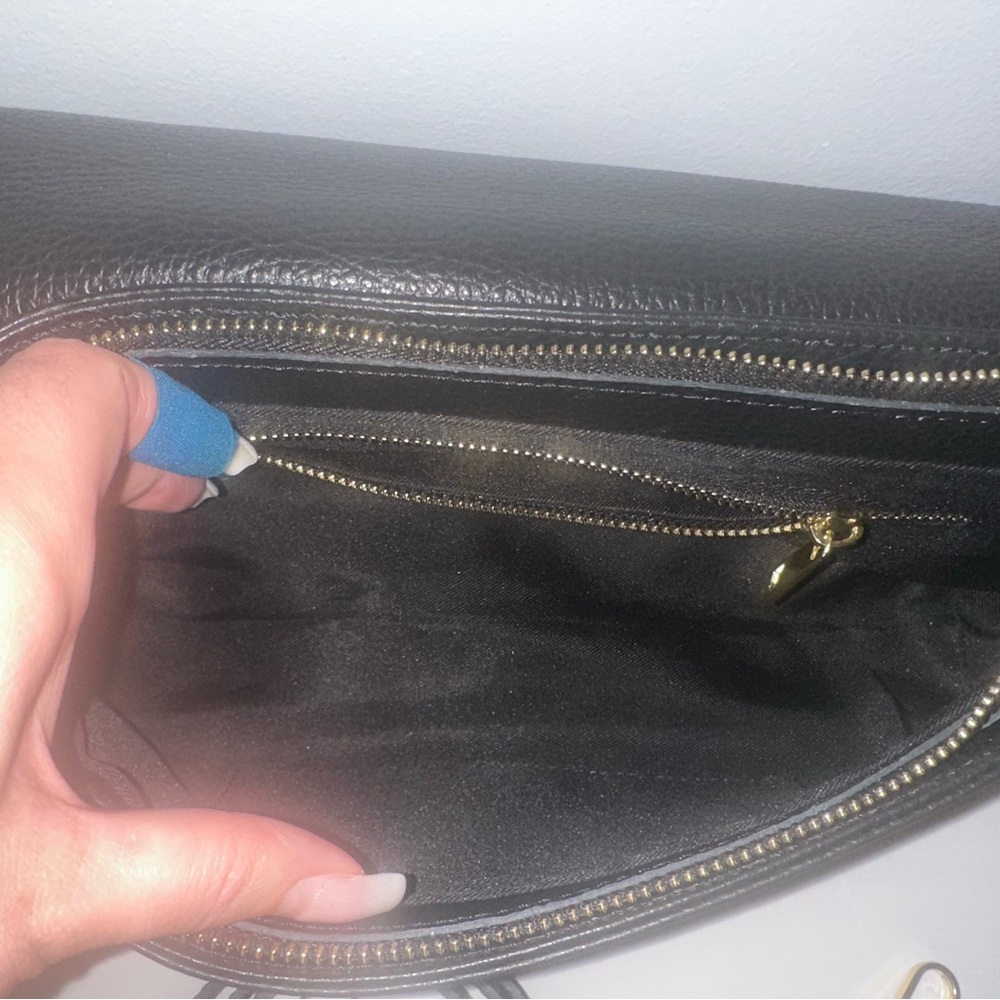 Davina Firenze black baguette purse! - Picture 6 of 7